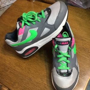 Girls Nike Air Max